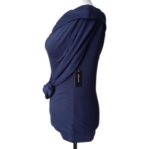 **SOLD**LORD + TAYLOR | asymmetrical top size small - Picture 2 of 5